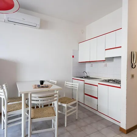 Modern Seafront With Pool And Terrace Bibione