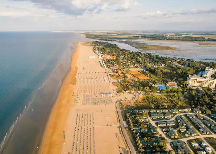 Apartment Modern Seafront With Pool And Terrace Bibione